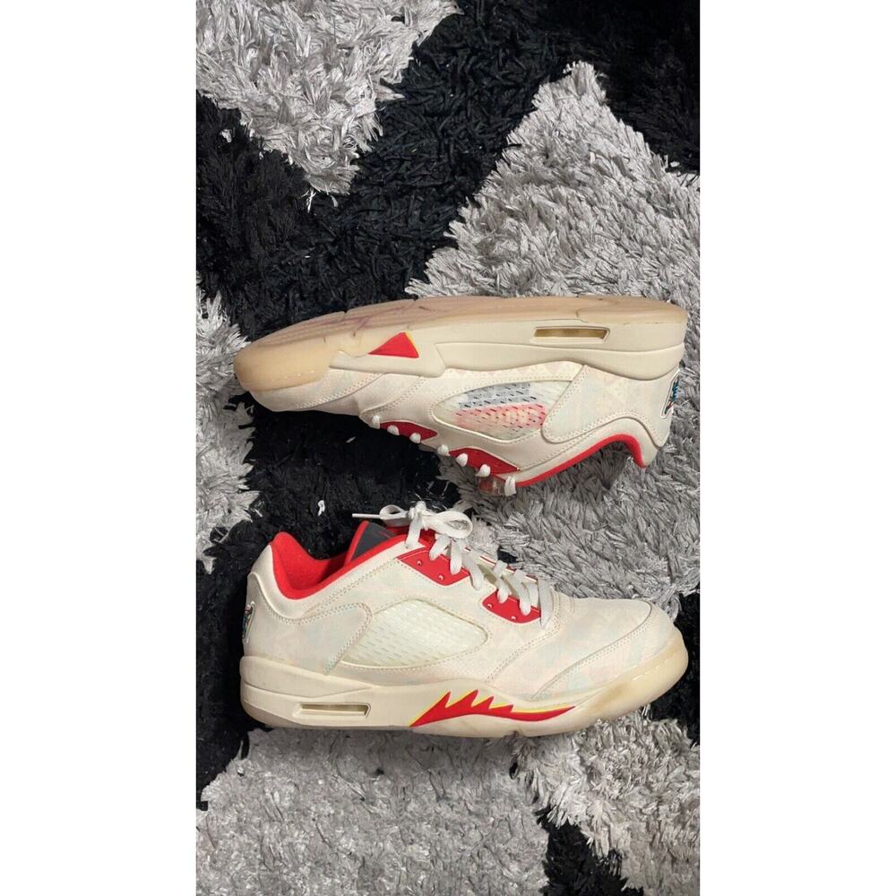 Jordan Athletic Shoes White and Red